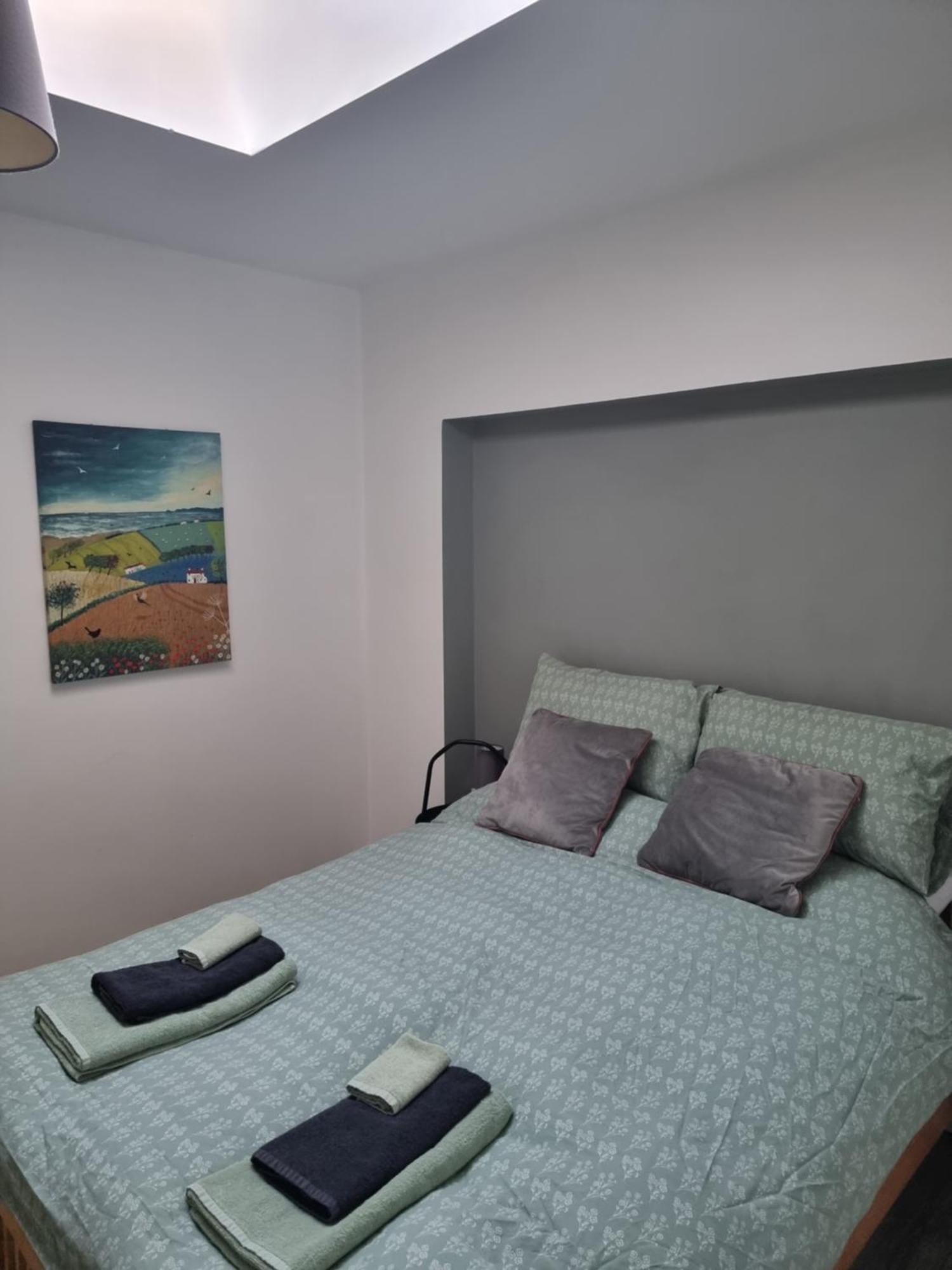 Spacious Curragh 2-Bed Apartment With Own Entrance Brownstown Экстерьер фото